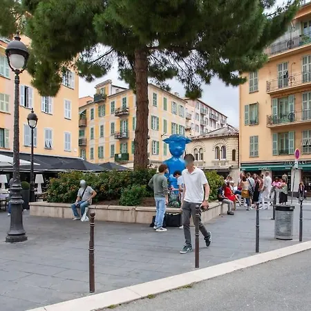 S3 Bonaparte 5 Min To Old Town Balcony & Ac Apartment